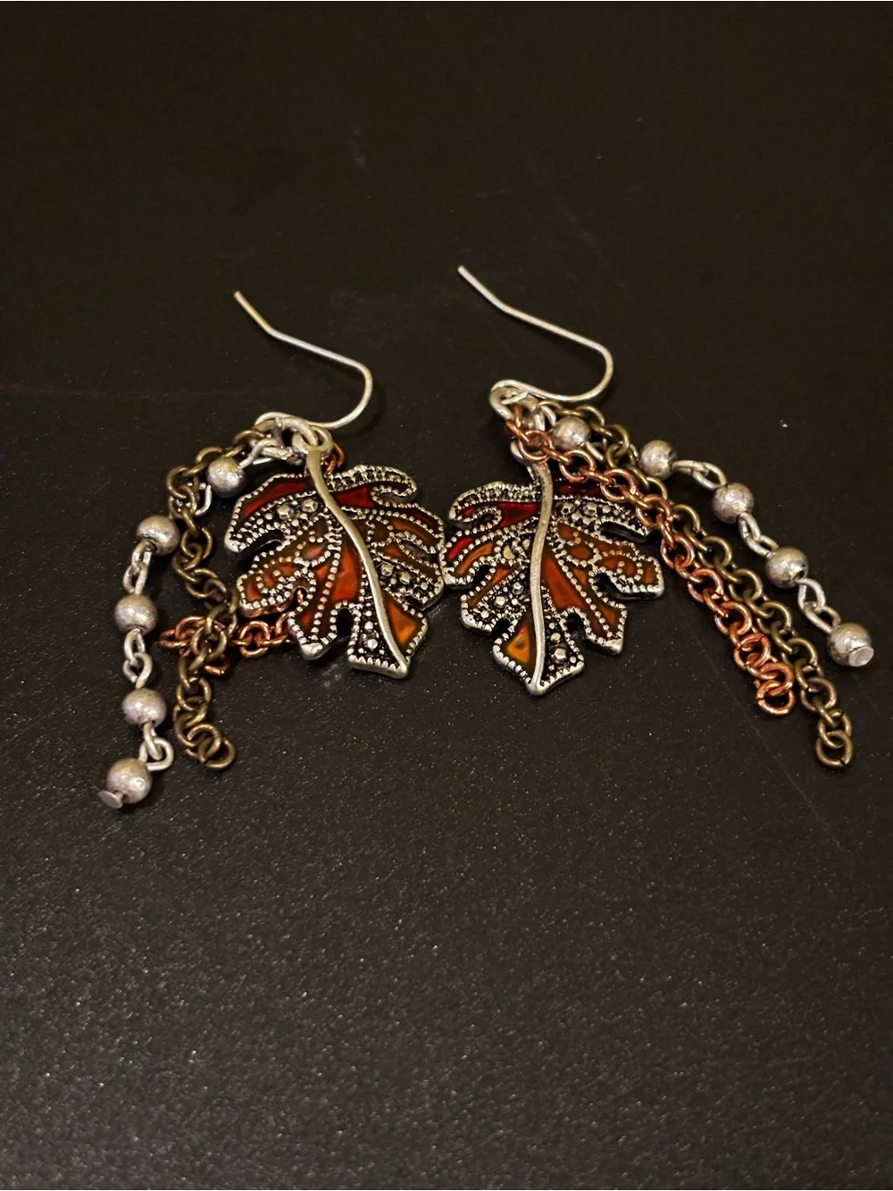 N/A stylish leaf